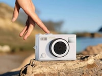 Vlogging-Ready Camera Models Image 2