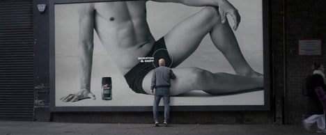 Interactive Scented Billboard Ads