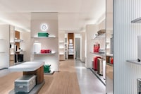 Luxury Luggage Boutique Openings Image 7