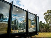 All-Glass Mesmerizing Compact Homes Image 3