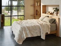 Farmer-Backed Eco-Friendly Bedding