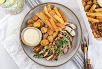 Chef-Designed Read-To-Eat Meal Services Image 5
