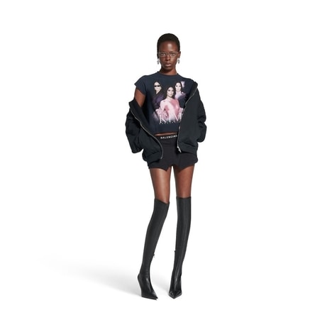 Underwear-Imitating Hybrid Garments