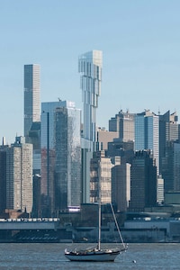 Thrill Ride-Topped Ultra-High Skyscrapers Image 2
