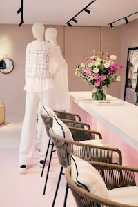 Luxury Seasonal Retail Interiors Image 2