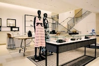 Luxury Seasonal Retail Interiors Image 5