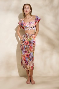 Resort-Ready Apparel Collections Image 6