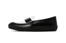 Classically Elegant Sleek Loafers