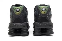 Iridescent Fall-Ready Sneakers Image 4