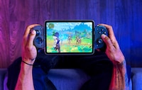 Tablet-Friendly Gaming Controllers Image 3