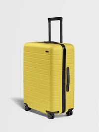 Vibrant Lightweight Suitcases Image 2