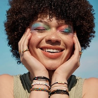 Inclusivity-Promoting Four-Piece Bracelet Sets Image 5