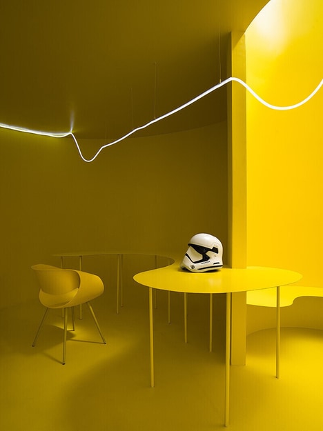 All-Yellow Leisure Spaces