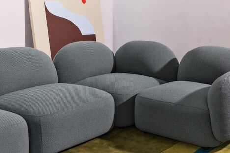 Modular Bulbous Lounge Systems