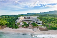 Eco-Conscious Adult-Only Resorts