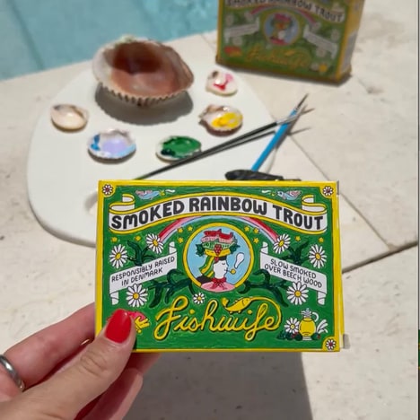 Color-In Fish Packaging