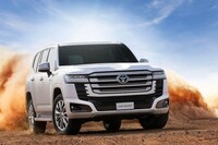 Full-Size Hybrid SUVs Image 3