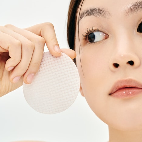 Sulfur-Infused Skincare Pads