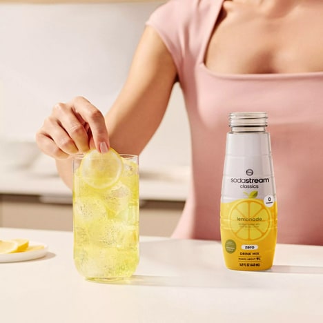 Vitamin-Enhanced Sparkling Water Flavors