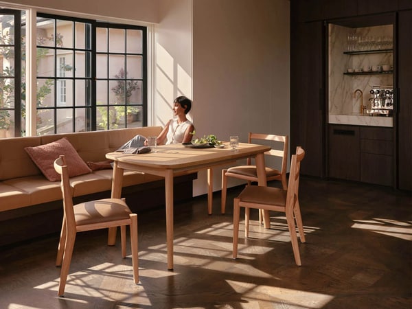 Elegant Extending Dining Tables