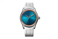 Summer-Ready Bright Timepieces Image 3