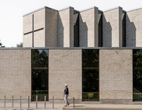 Reflection-Encouraging Cohesive Churches Image 2