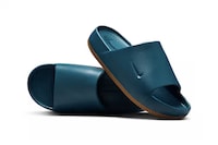 Cool Blue-Tonal Summer Slides Image 3