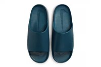 Cool Blue-Tonal Summer Slides Image 4
