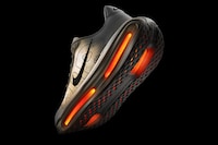 Antigravity-Inspired Training Sneakers Image 3
