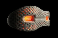 Antigravity-Inspired Training Sneakers Image 4