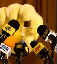 Sunscreen Brand Fragrances Image 4