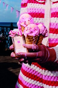 Nostalgic Boardwalk Fragrance Pop-Ups Image 2