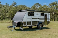 Triple-Bunk Bed Camping Trailers