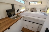 Triple-Bunk Bed Camping Trailers Image 8