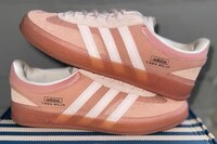 Beachtown-Inspired Pastel Shoes Image 2