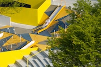 Eye-Catching Basketball Parks Image 4