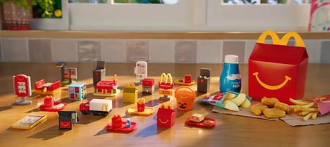Nostalgic QSR Miniature Experiences