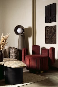 Cohesive Modern Workspace Studios Image 4