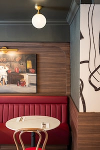 French-inspired Stake Restaurant Designs Image 1