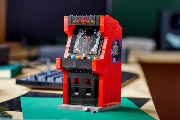 Nostalgic Arcade Building Sets