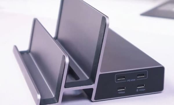 High-Performance Computer Display Docks