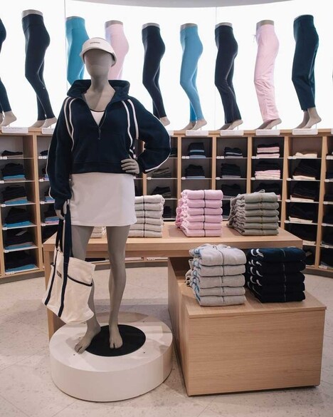 Airport Terminal Activewear Shops