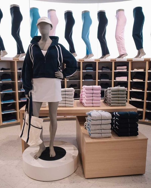 Airport Terminal Activewear Shops