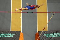 Street Pole Vault Competitions Image 1