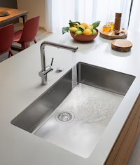 Stainless Steel Sustainable Sinks Image 1