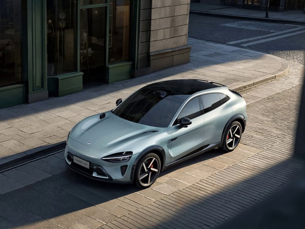 Sumptuous Tech Brand EVs