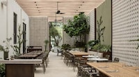 Block Partition Breezy Restaurants Image 3