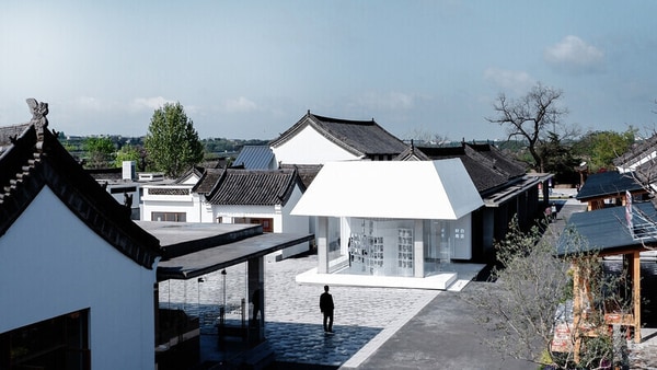 All-White Contemporary Retail Designs