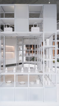 All-White Contemporary Retail Designs Image 6