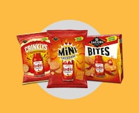 Hot Sauce Snack Crackers Image 1